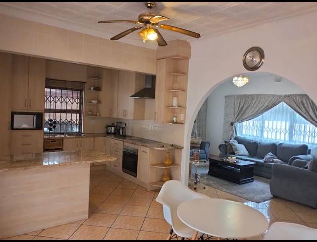 3 BEDROOM HOUSE FOR SALE IN FLORIDA